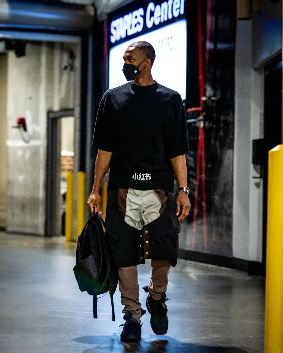 武器模型碰 武器模型碰