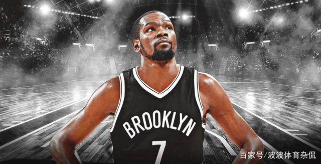 他持续站在 他持续站在